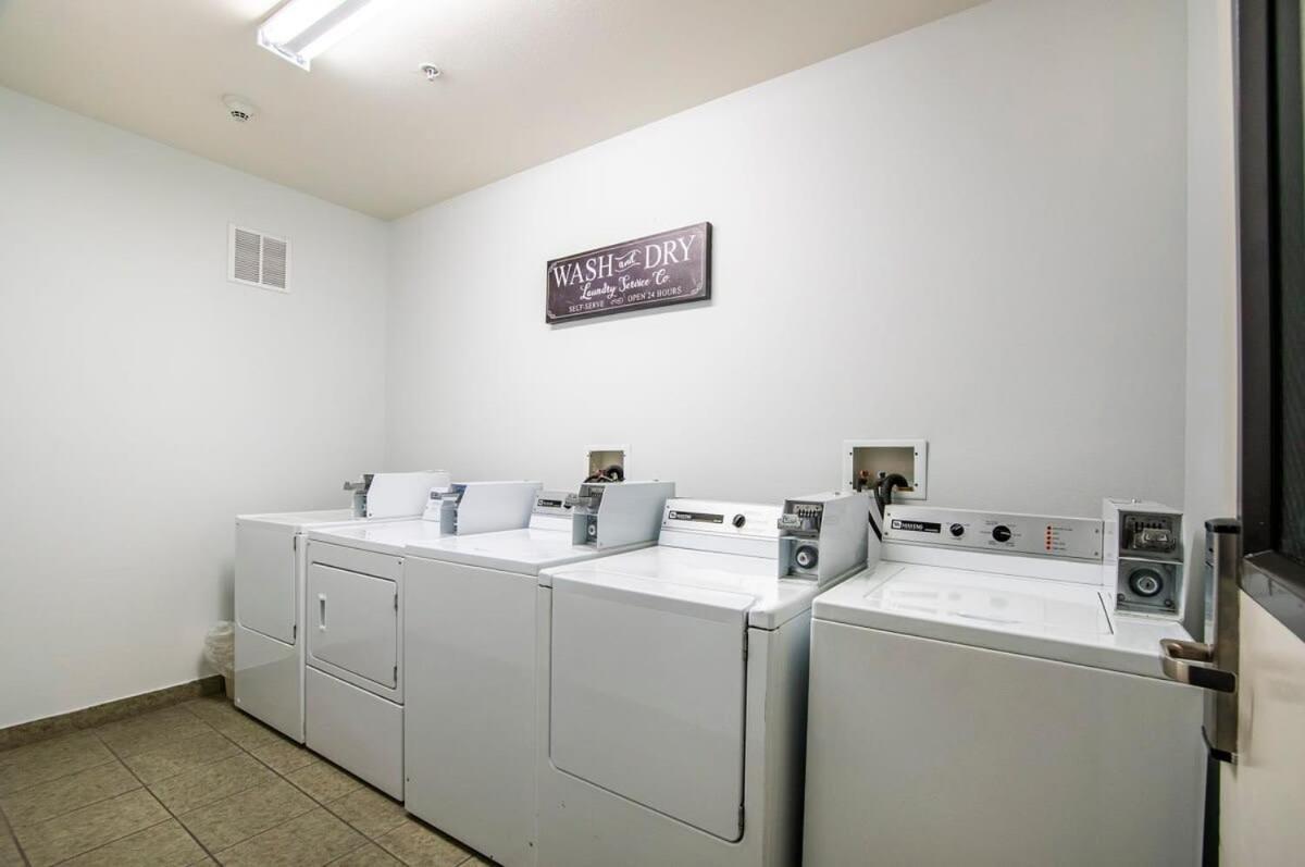 Sierra Vista Studio Apartment With Full Kitchen And King Bed מראה חיצוני תמונה