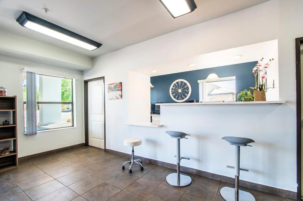 Sierra Vista Studio Apartment With Full Kitchen And King Bed מראה חיצוני תמונה